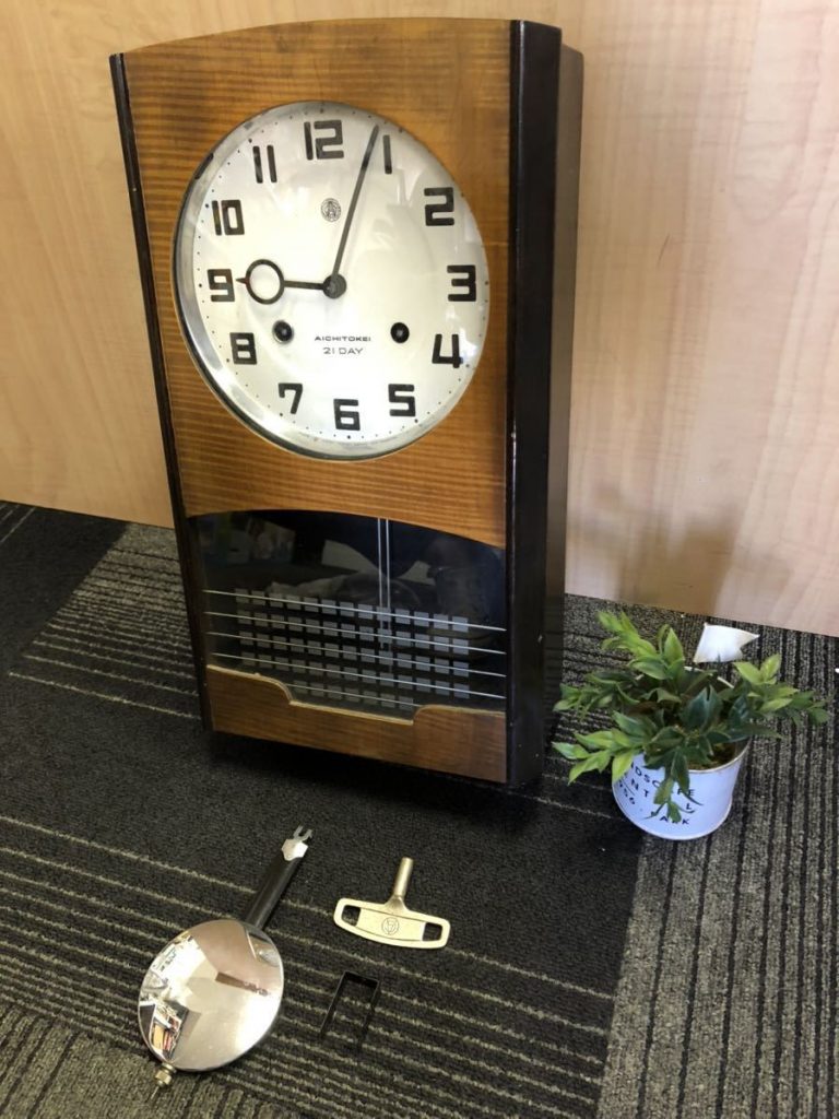 振り子時計 アンティーク ゼンマイ式 レトロ ヴィンテージ 掛け時計